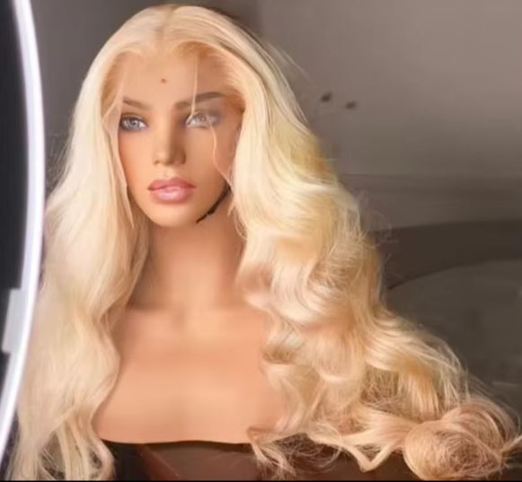 613 Blonde Body Wave Lace Front Wig - 613 Sarı Peruk Uzun Dalgalı Sentetik